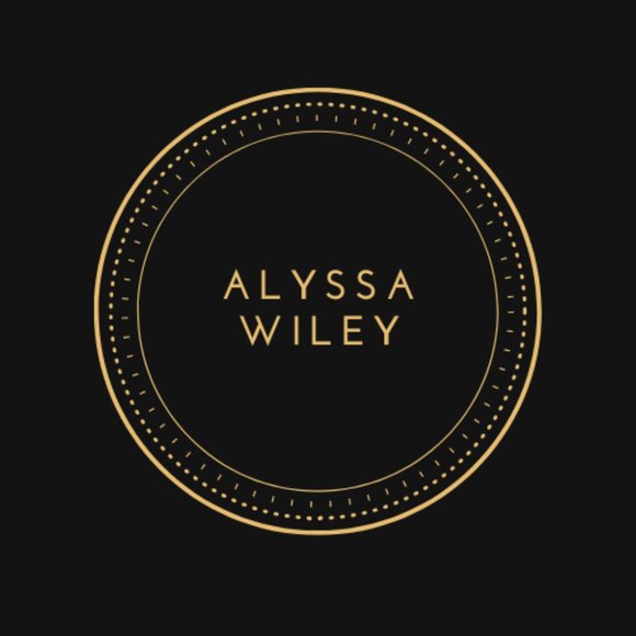 Meet your Posher, Alyssa - Picture 1 of 1